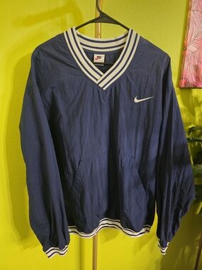Nike Navy and White Striped Pullover Windbreaker